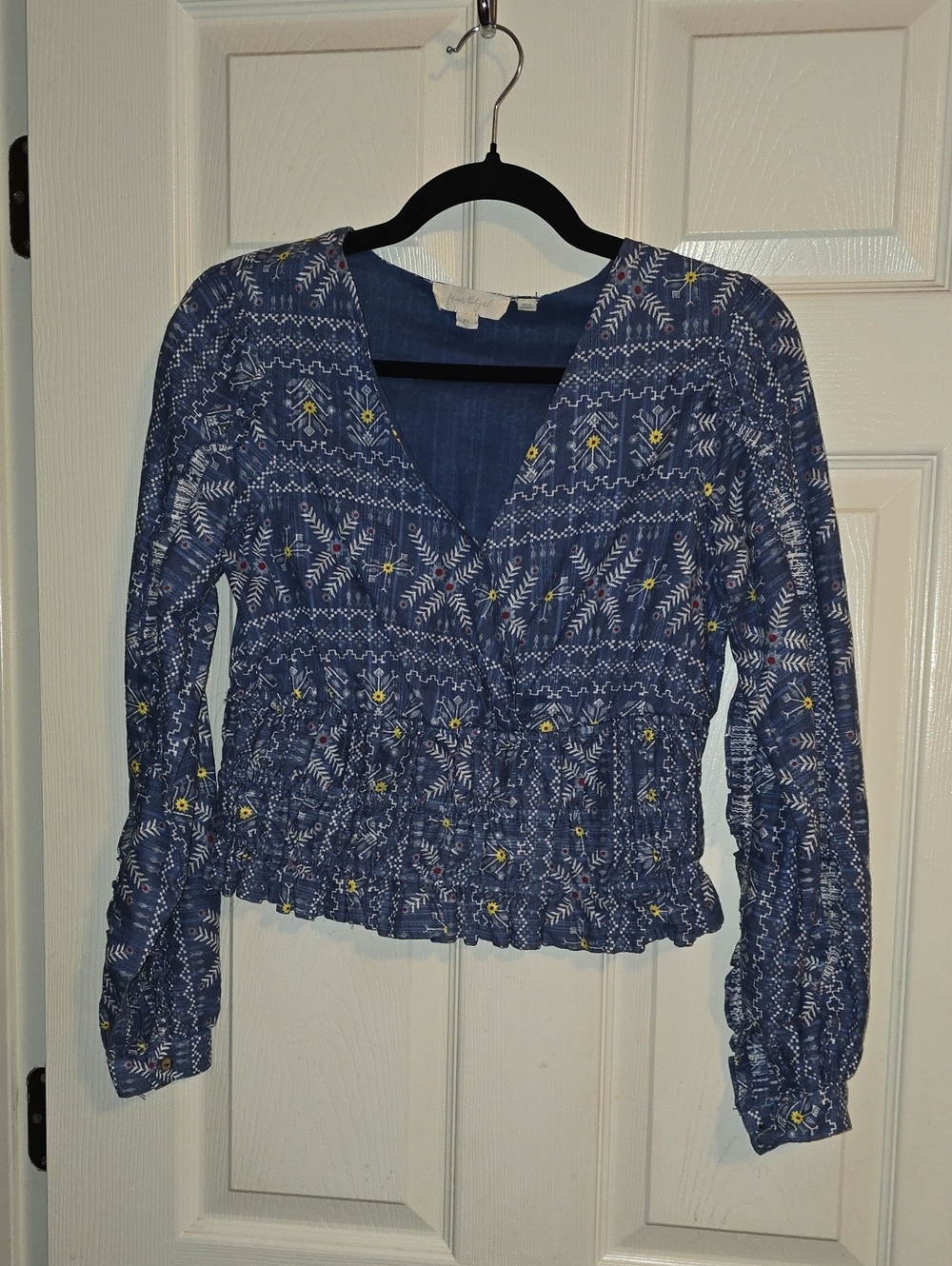 Blue Floral-Print Wrap Blouse with Smocked‎ Waist